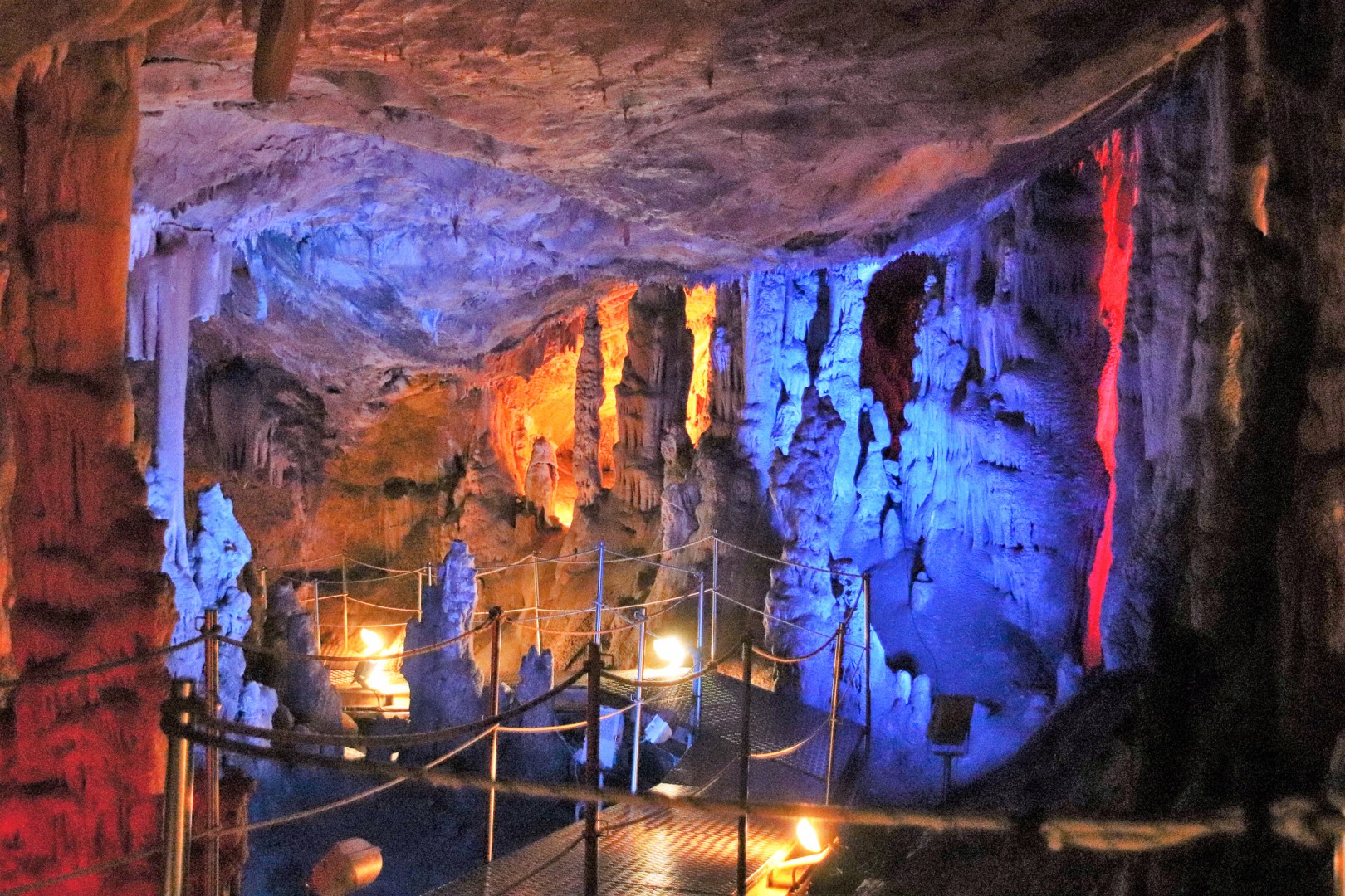 Sfentoni Cave