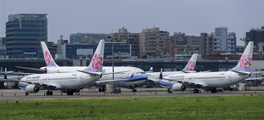 Parkerade flygplan på Songshan flygplats. Foto: CNA-foto