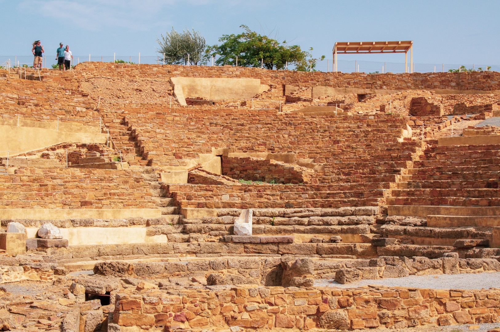 Archeologikos Choros Archea Ifestia. Den antika teatern.
